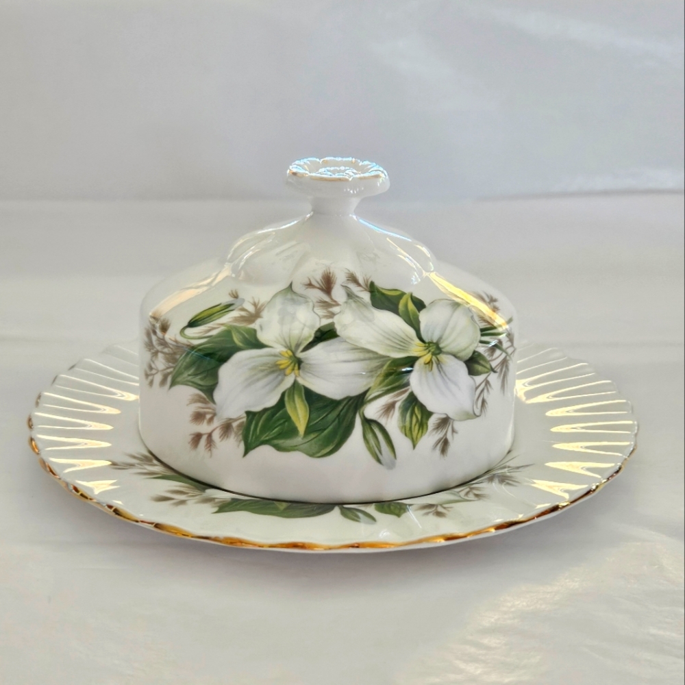"Trillium" by Royal Albert, Covered Butter Dish.